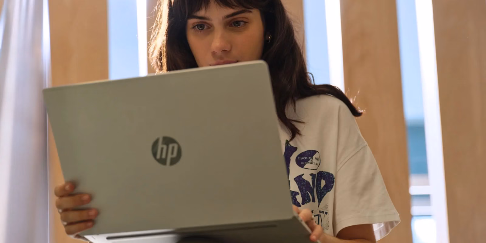 Computex 2025: HP представила доступные ноутбуки OmniBook 5 на чипах Snapdragon 4 hp omnibook 5 14 lifestyle 4.jpg