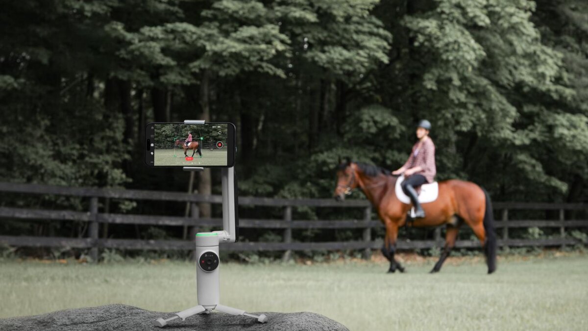 insta360 flow pro equestrian