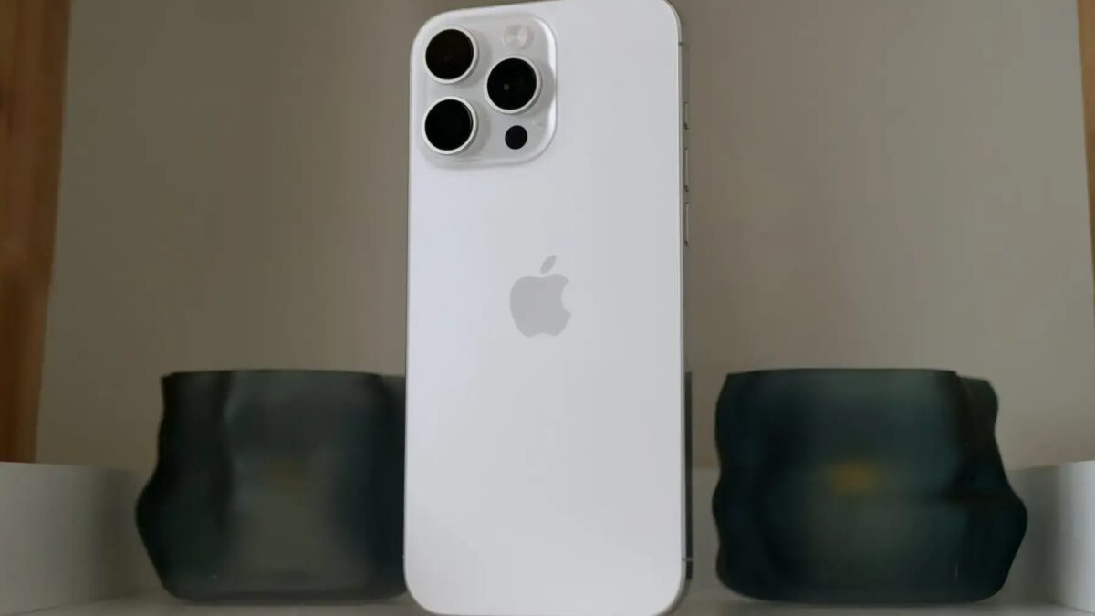 iphone 16 pro max back up e1743949309444