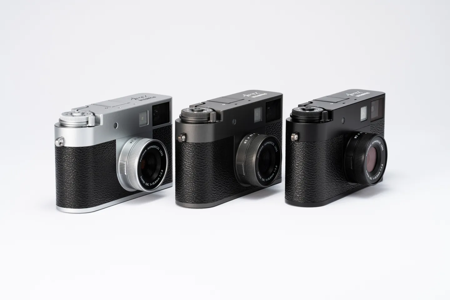 Fujifilm представила цифровую камеру X Half без поддержки RAW 6 kv x half white back 11.jpg