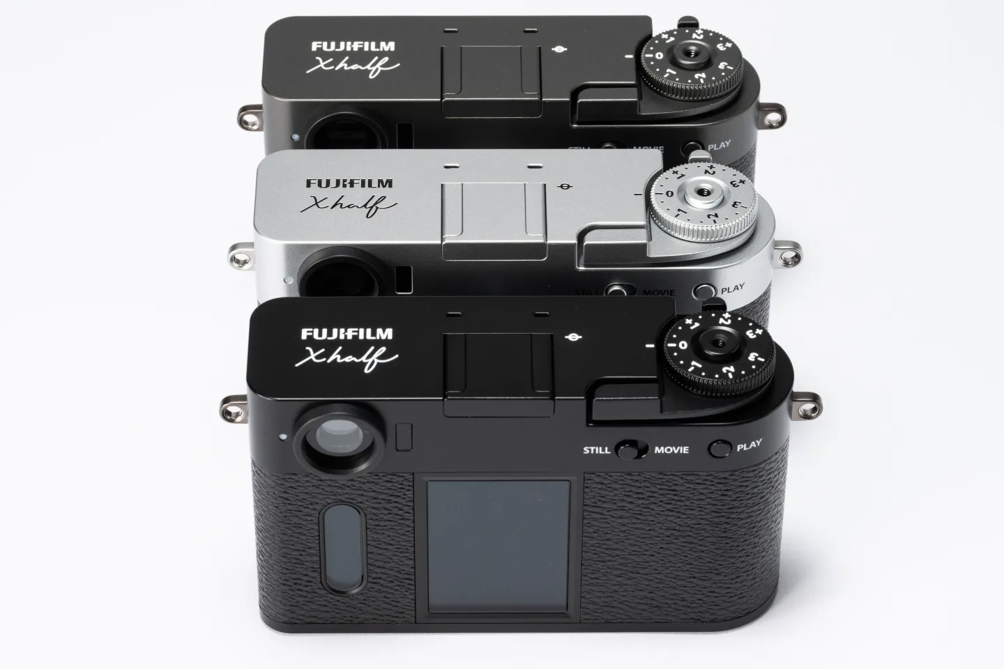 Fujifilm представила цифровую камеру X Half без поддержки RAW 7 kv x half white back 38.jpg