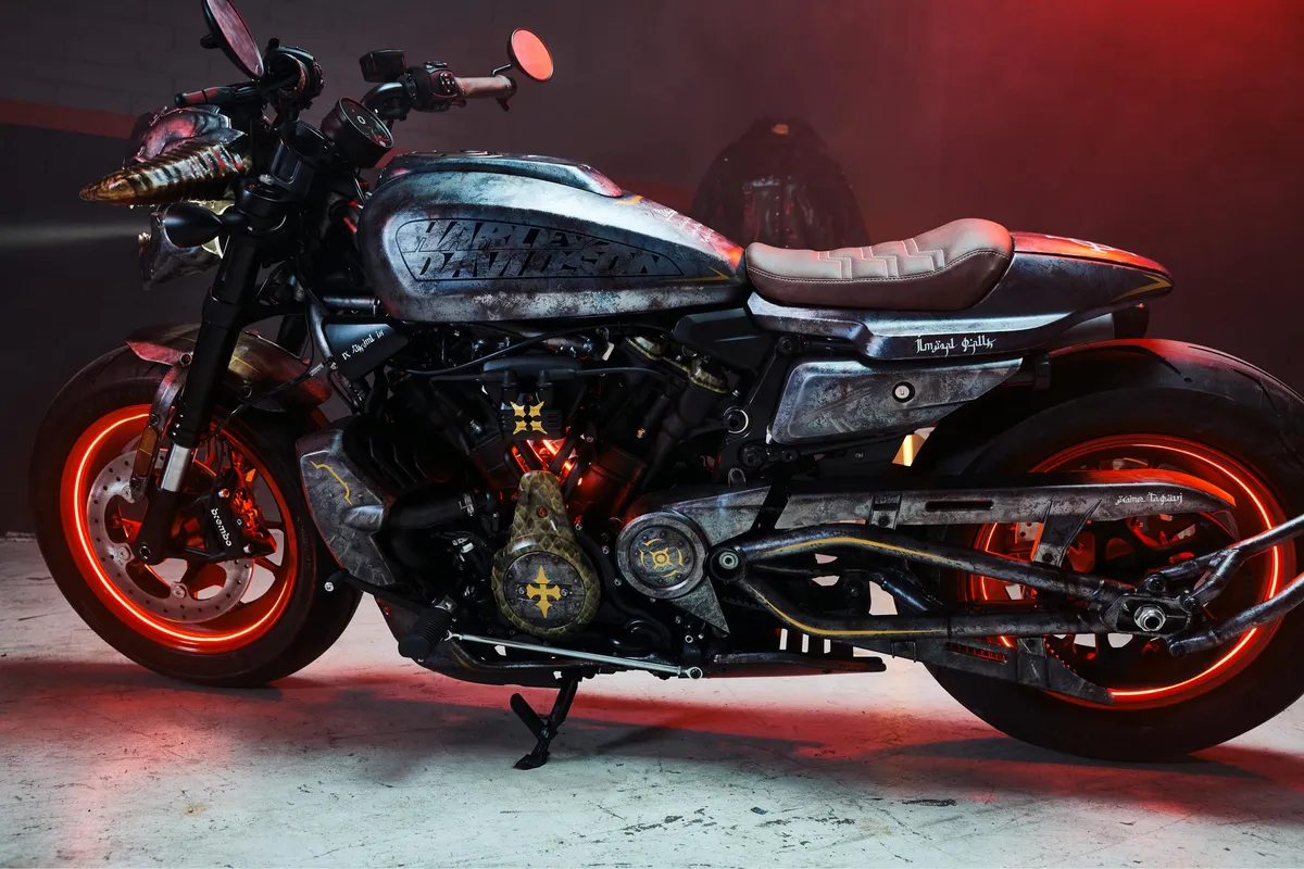 Bethesda и Harley-Davidson создали адский байк в стиле Doom — и он абсолютно безумен 7 mdifwke2u3ok4ws4lruckd 1200 80.jpg