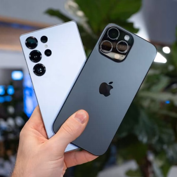 samsung and apple are both ditching qualcomm and for good reason.webp