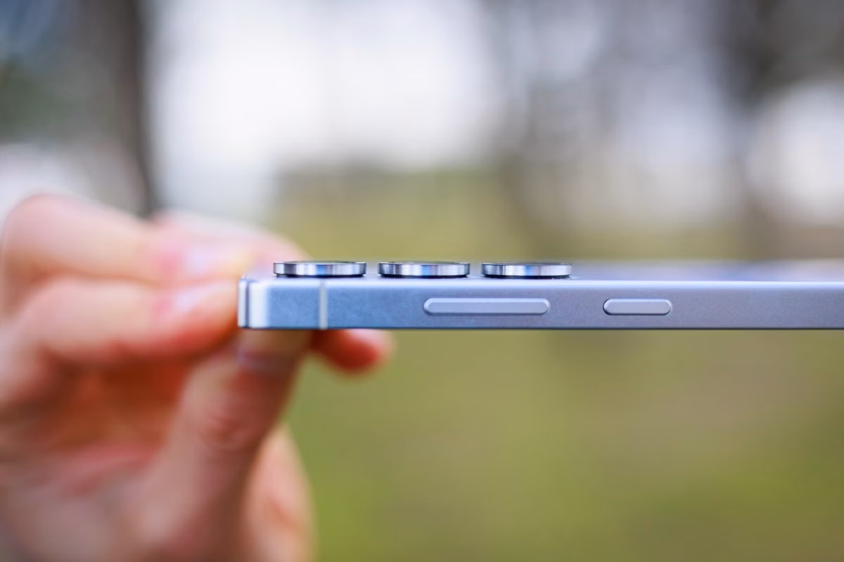 Слух: Samsung не увеличит батарею в Galaxy S26 Ultra 4 Galaxy S25 Ultra review profile.webp