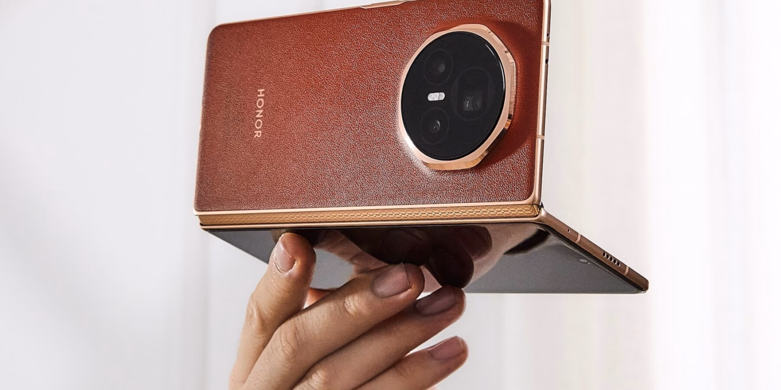 Honor может выпустить Magic V5 уже в июне 2 img 4881