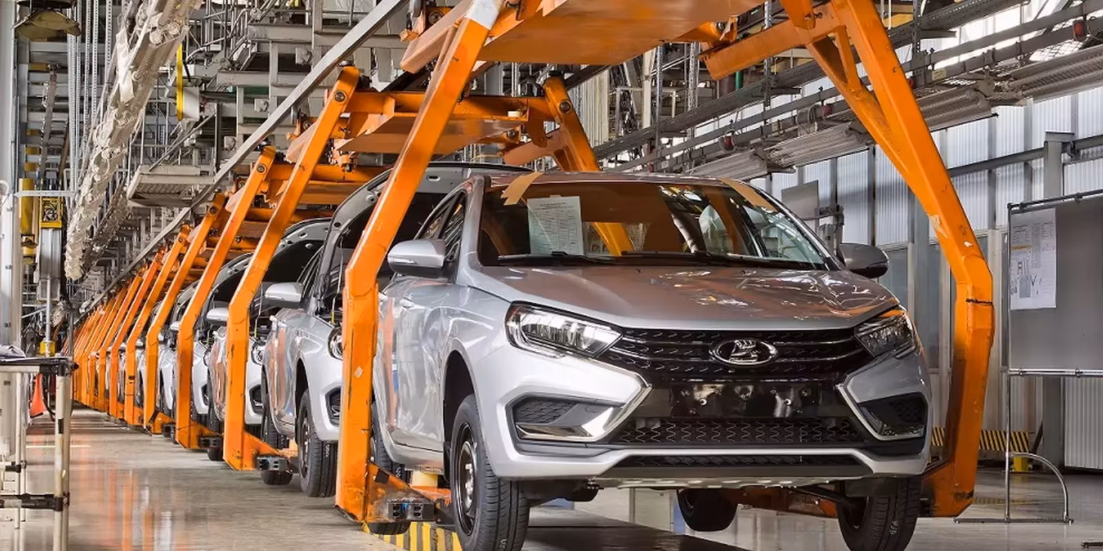 АвтоВАЗ остановил сборку Lada и Xcite на три недели 1 1fc56e5fed6880f0cc4d5b07dcff50d2f1a575db