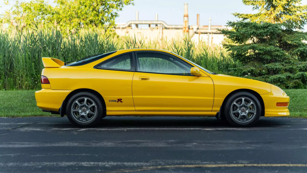 4364636