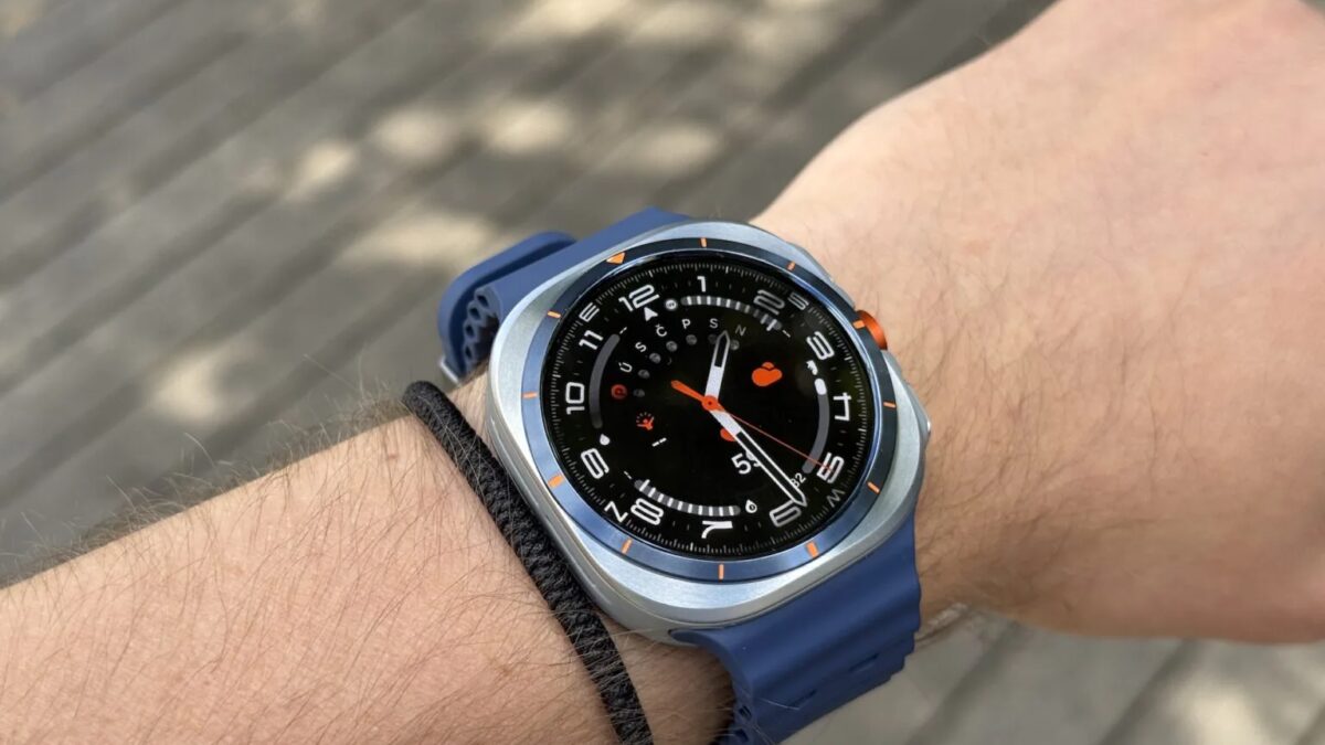 galaxy watch ultra 2025 1 1536x1152.jpg