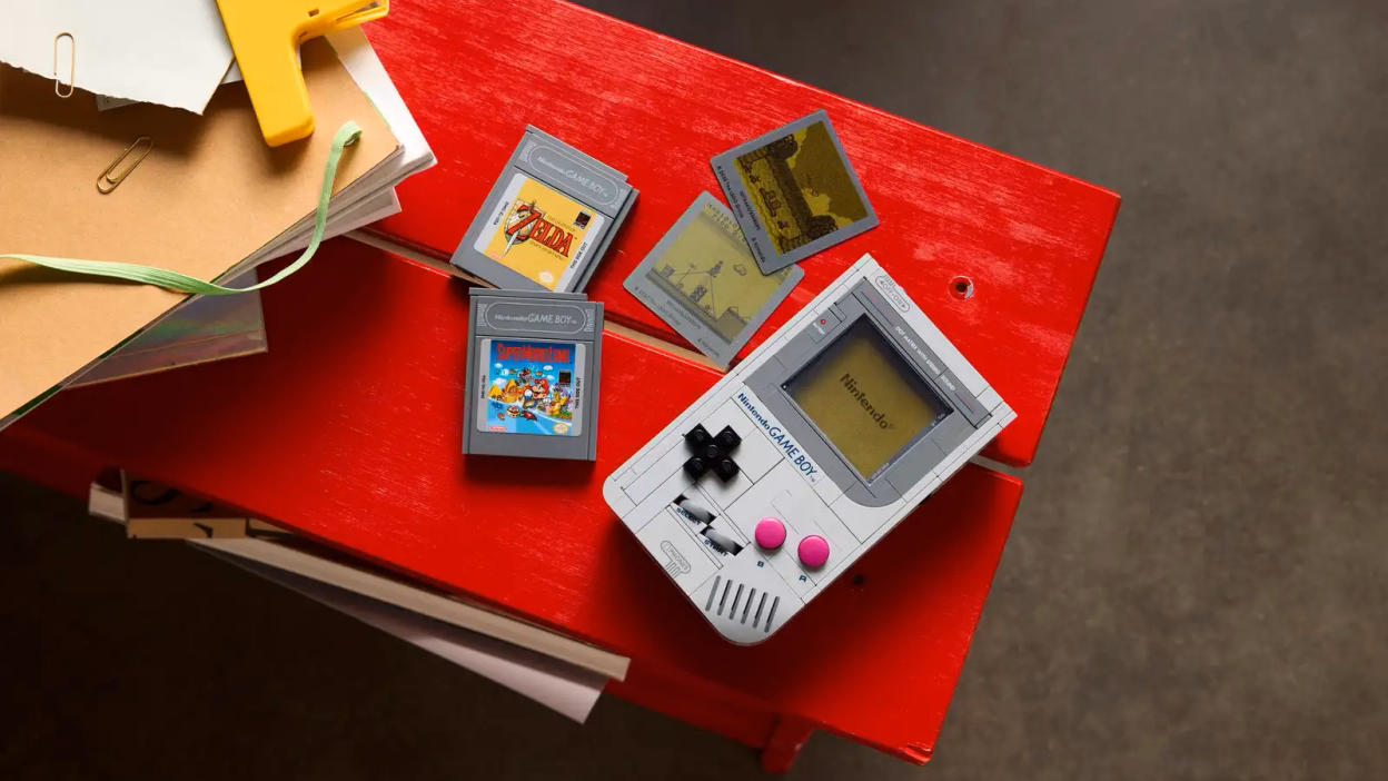 Lego представила сборную модель Game Boy с картриджами Mario и Zelda 3 hero image 25