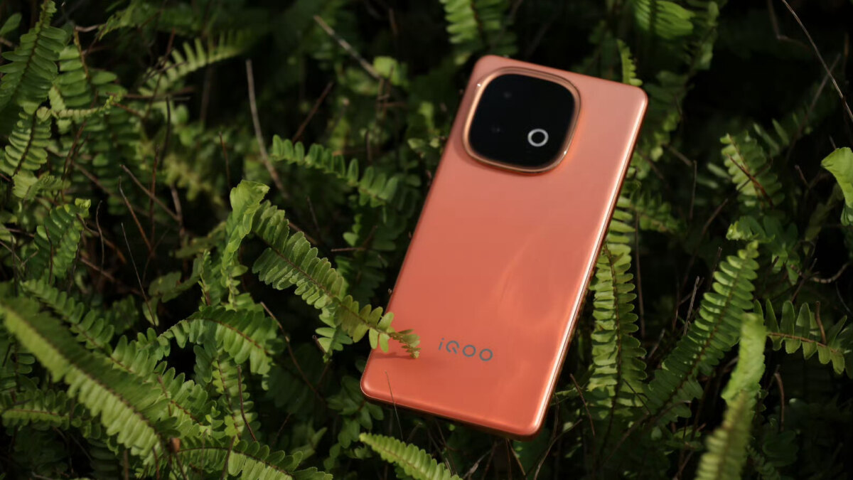 Раскрыты характеристики смартфона iQOO Z10 Turbo Pro+ до анонса 2 iqoo z10 turbo pro vozglavit semejstvo i udivit batareej picture2 0