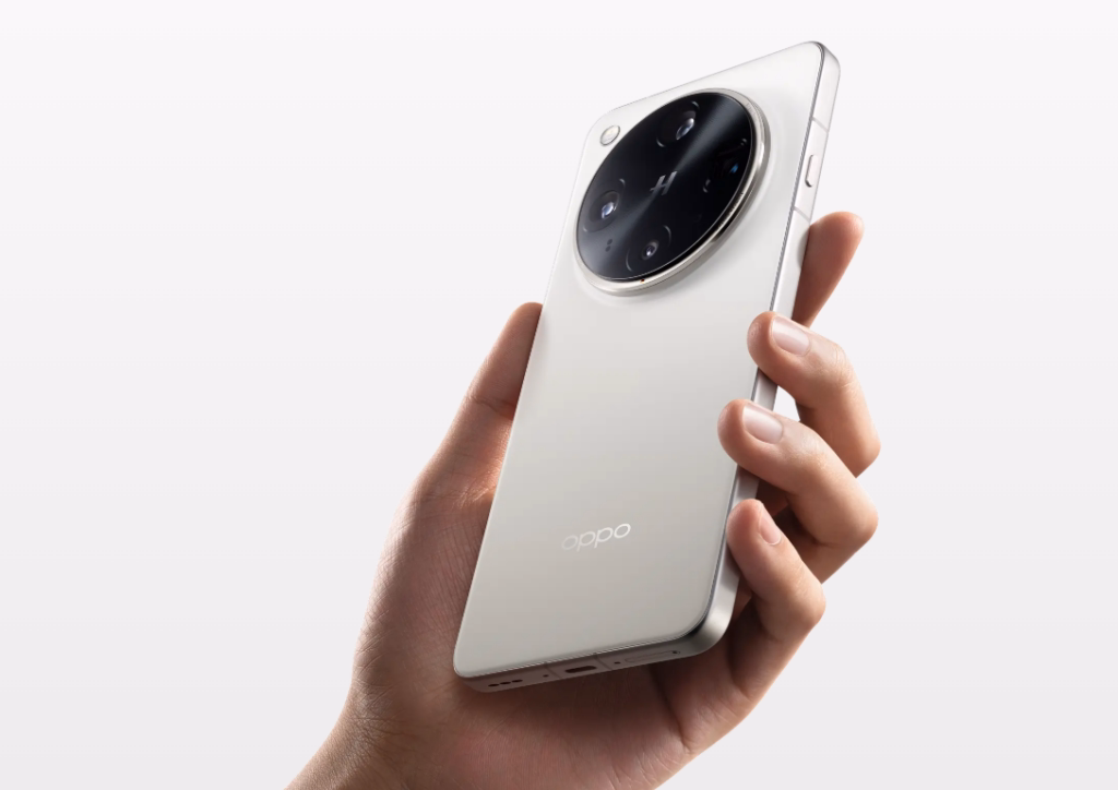 ТОП-6 китайских флагманских смартфонов 2025 года 11 oppo find x8 ultra in hand back design 1024x724 1