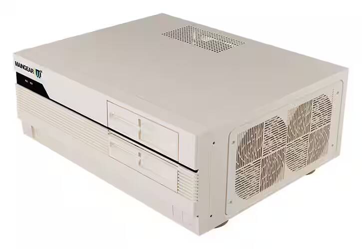 Компьютер Maingear Retro95 с вентиляторами и вентиляционными отверстиями сбоку и сверху