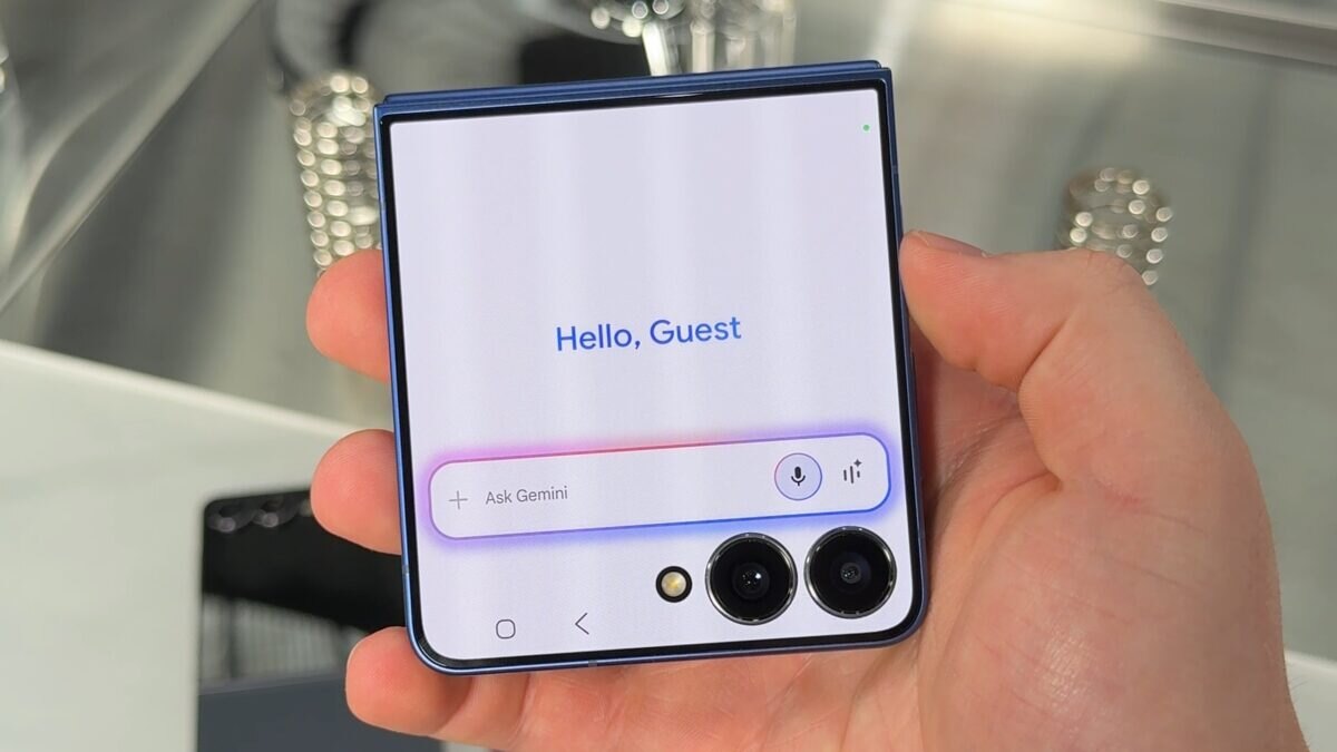 Samsung анонсировал Galaxy Z Flip 7 с экраном 4.1 дюйма и процессором Exynos 9 samsung galaxy z flip 7 8 1200x675 1
