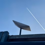 starlink dish jet.jpg