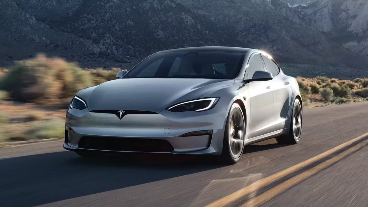 Tesla теперь заставляет владельцев Model S и X приобретать FSD 2 Tesla теперь заставляет владельцев Model S