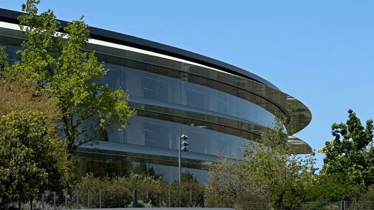 apple park.jpg
