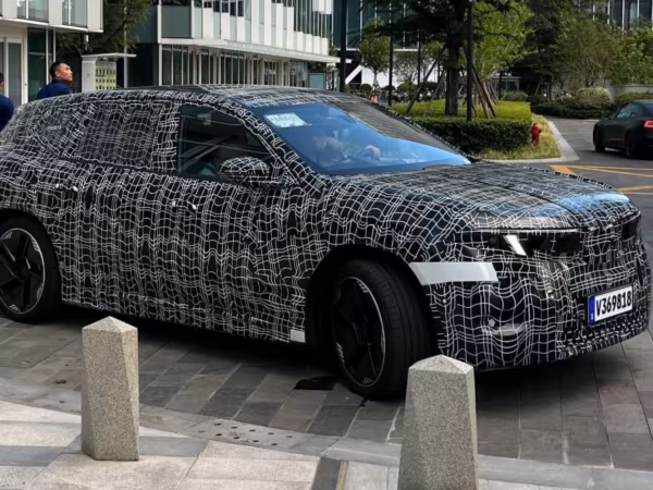BMW iX3