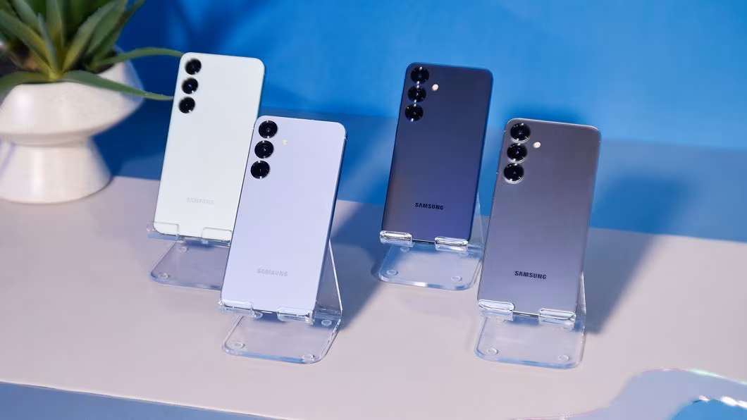 Больше экран, больше энергии: Samsung готовит апгрейд Galaxy S26 2 img 1316