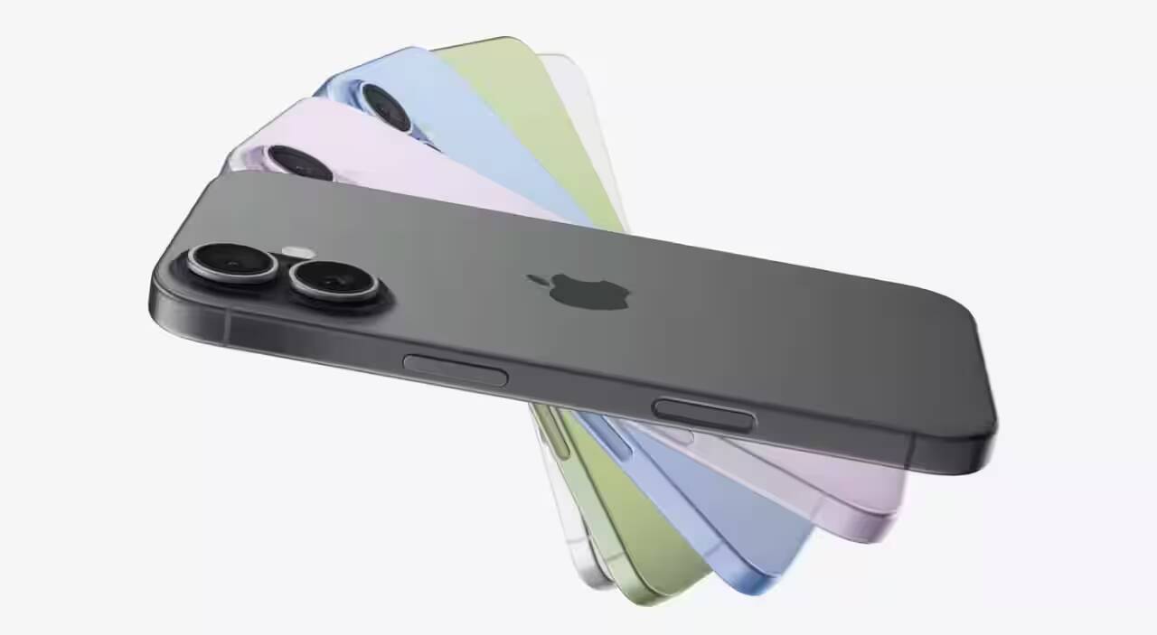 Apple выпустила iPhone 17 1 Черный iPhone 17 с тройной камерой сзади