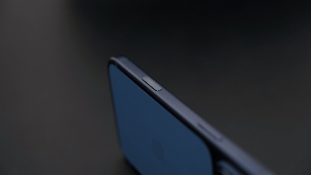 65201 136307 iphone 17 pro max camera control
