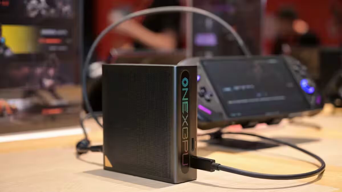 Эксплуатационный блок OneXGPU Lite с USB 5.0 и RX 7600M XT