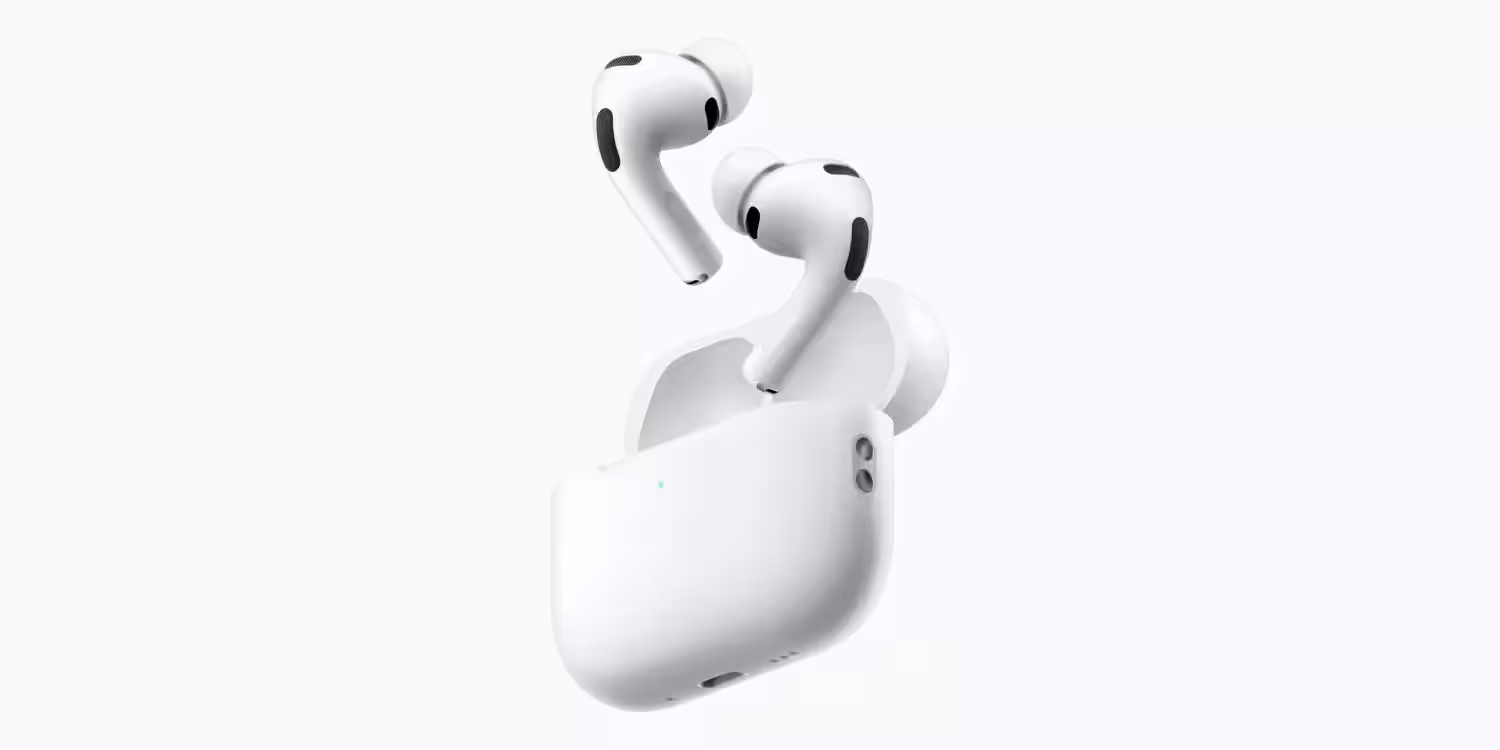 airpods pro 3 in case.jpg