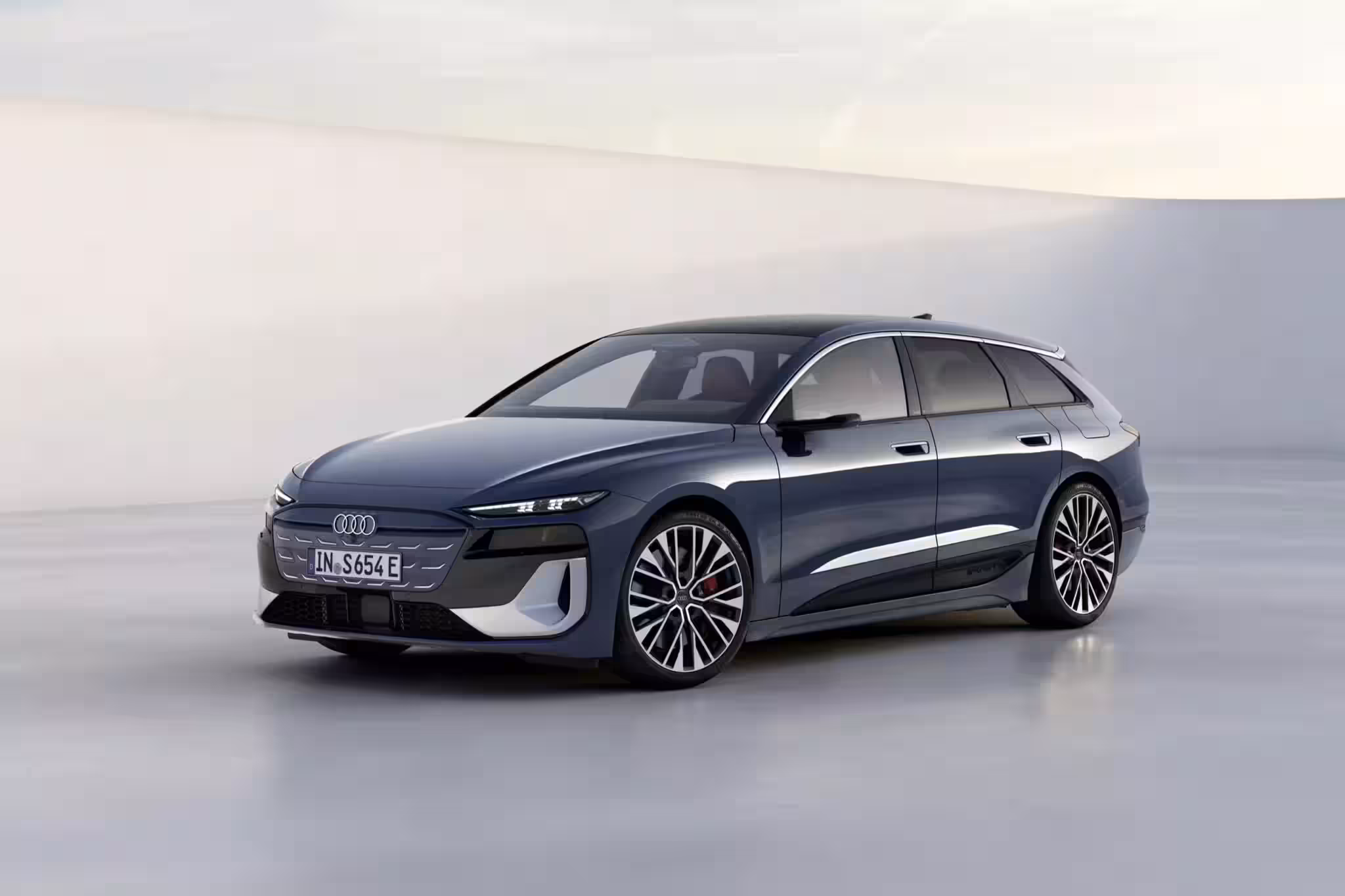 Audi отказалась от выпуска электрического RS6 e-tron из-за низкого спроса 3