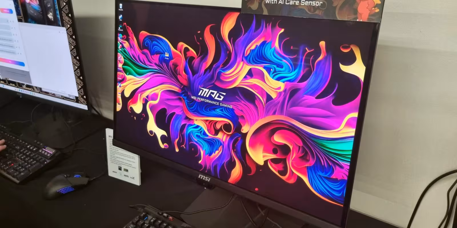 MSI представил 500-герцевый монитор MAG 272QP с новой OLED-матрицей Samsung 3 i