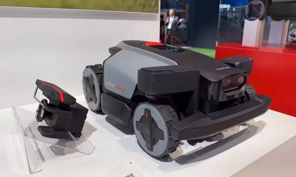 IFA 2025: Roborock представил первые в мире роботы-газонокосилки 3 IFA 2025