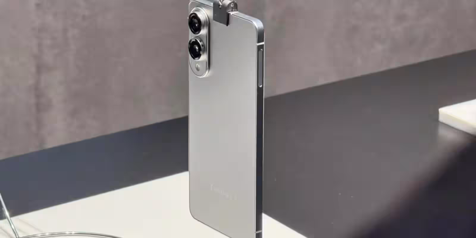Galaxy S25 Edge обошёл iPhone Air в битве тонких смартфонов 2 l98020250123014513.jpeg