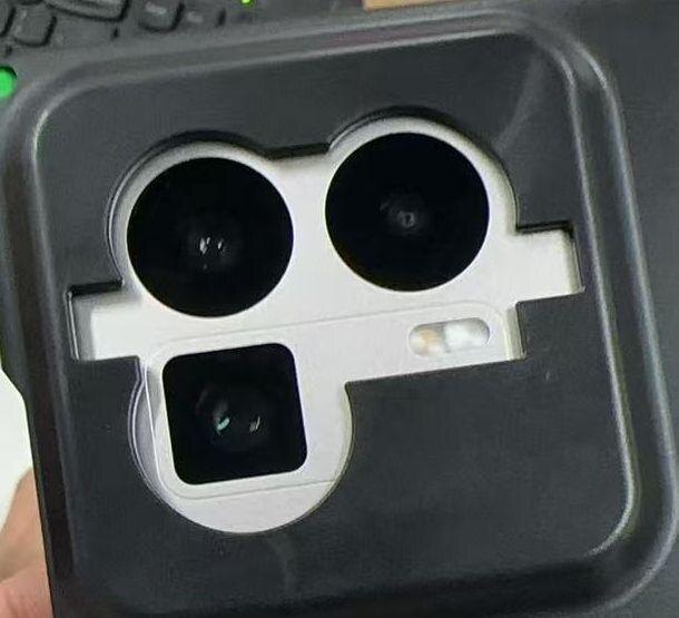 realme gtt 8 pro camera module live shot
