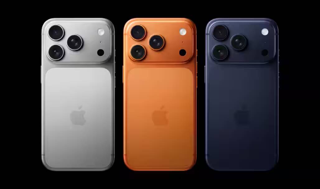 От AirPods до iPhone, или все, что показала Apple на презентации 9 сентября 8 Три смартфона iPhone 17 с тремя камерами на задней панели