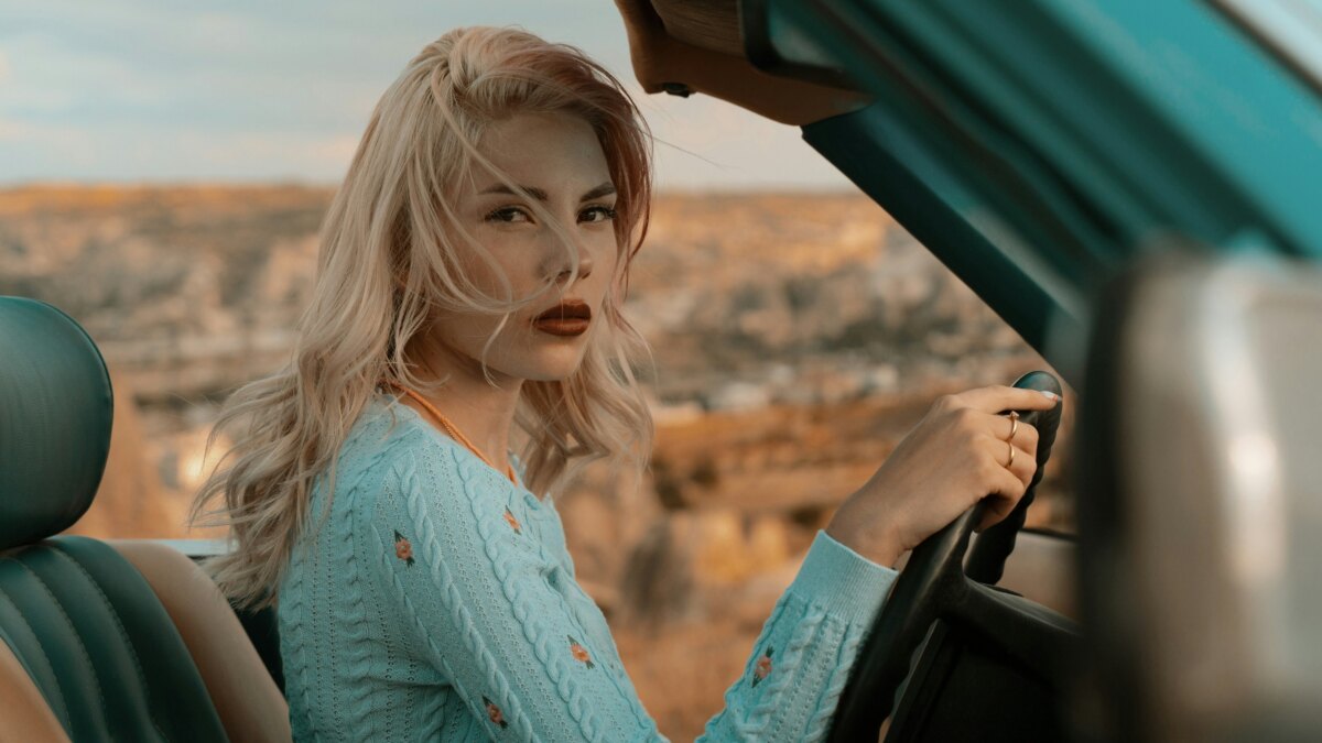 v t smtyskixnmq unsplash