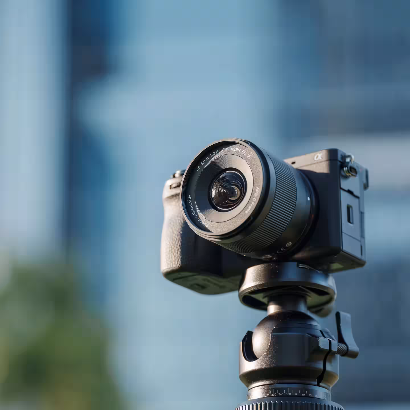 Viltrox представила два сверхширокоугольных объектива Air 8 viltrox af 9mm f2.8 air 1