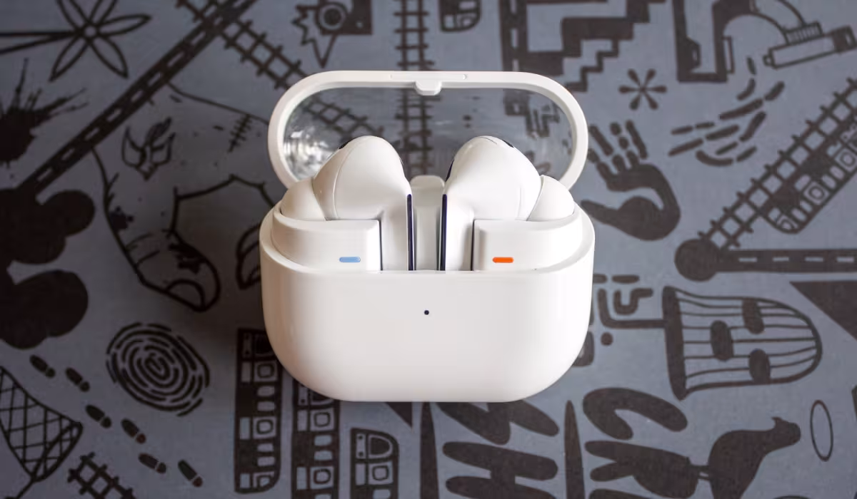 Samsung готовит к выходу новые наушники Galaxy Buds 3 FE 3