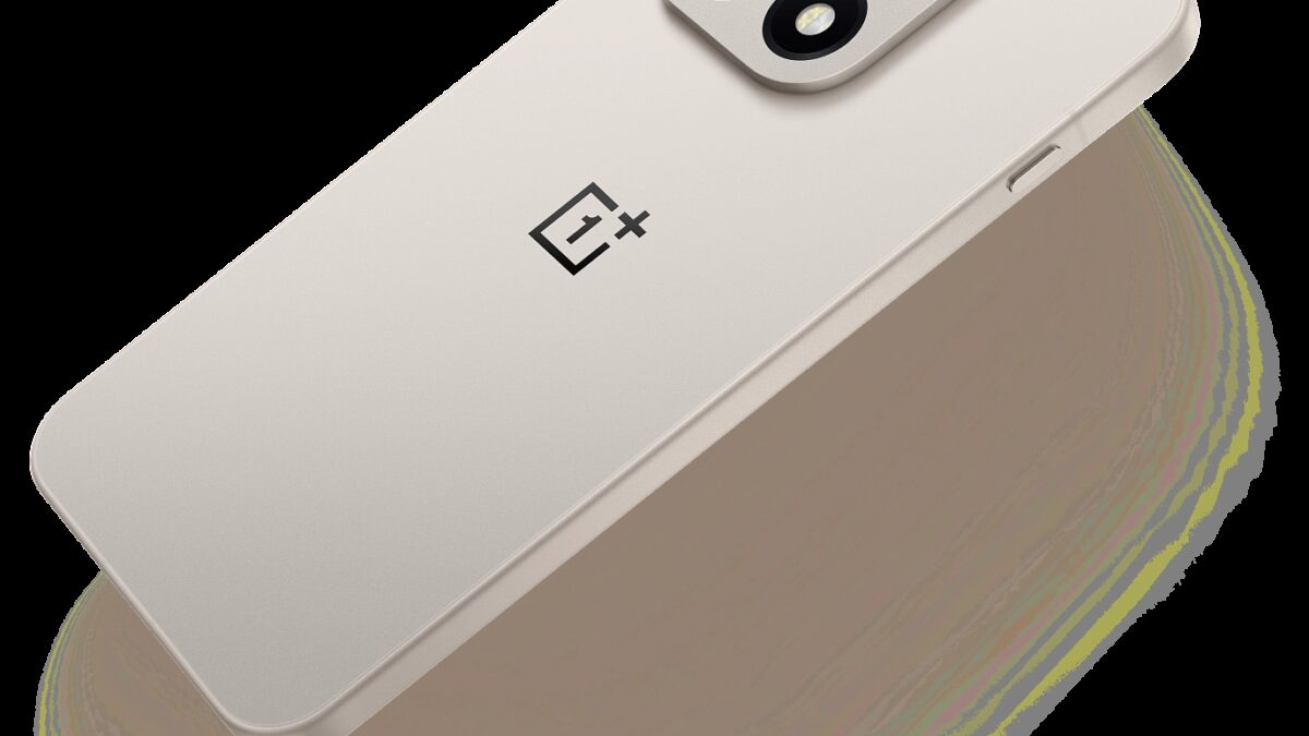 Задняя камера OnePlus 15 с тремя линзами и вспышкой