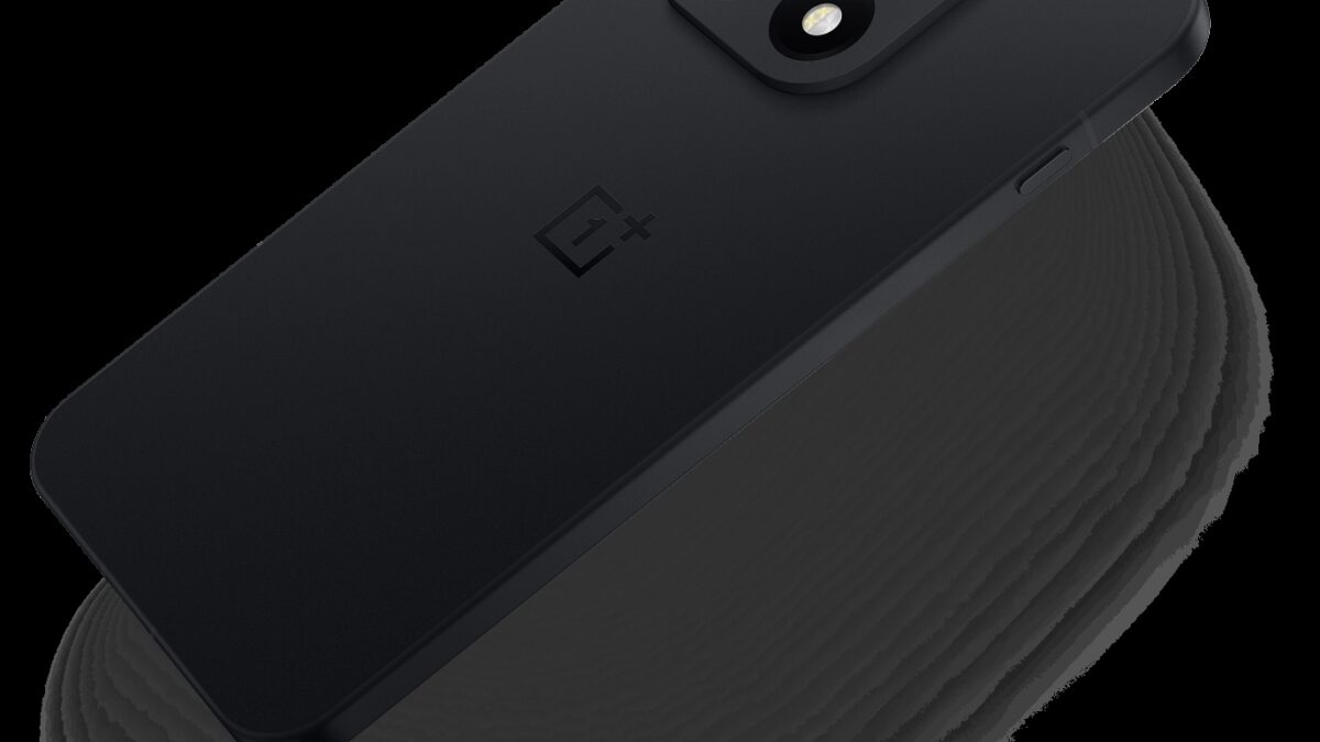 Задняя часть смартфона OnePlus 15 с камерами и логотипом