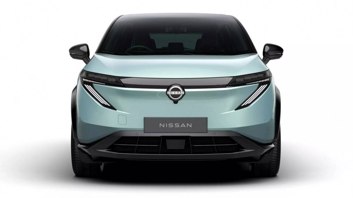 Nissan представила обновленный кроссовер Ariya 4 arenaev 001 5