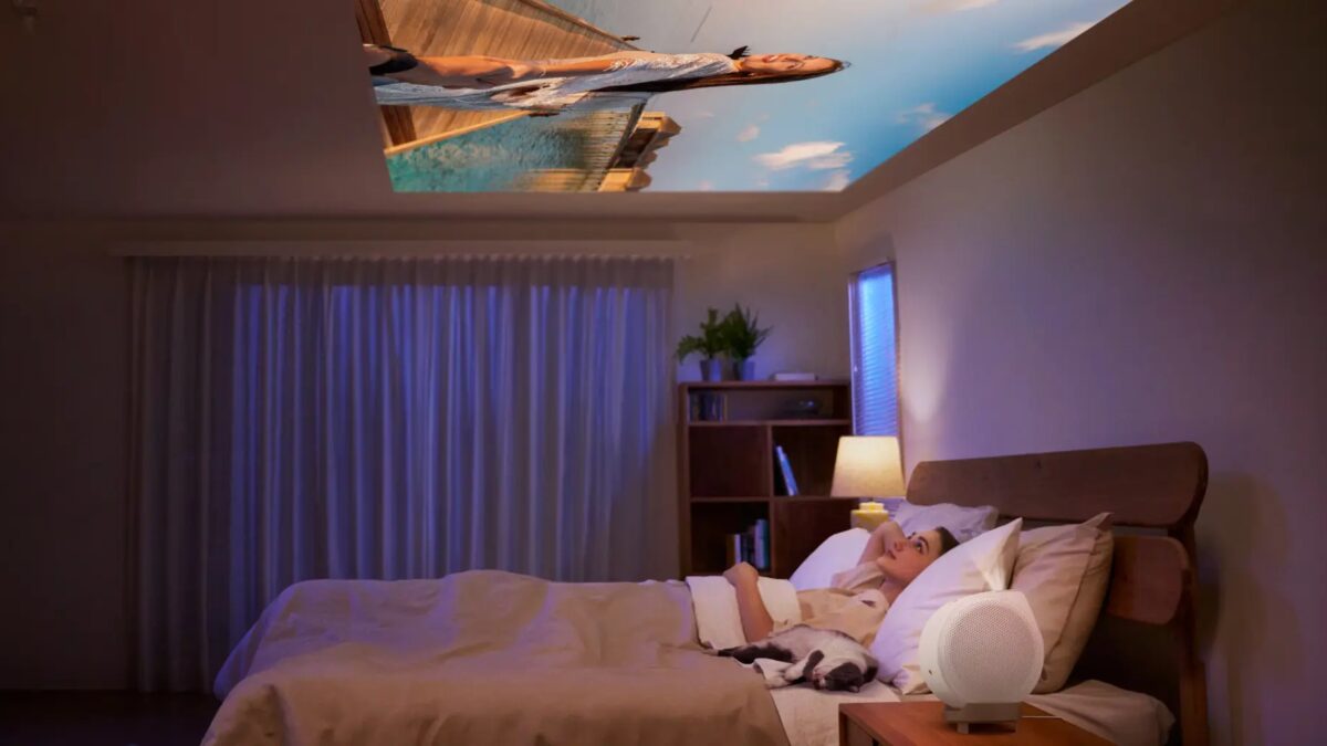 benq gv32 portable ceiling projector 1 1920x1020 1