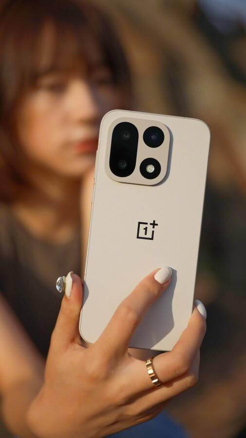 OnePlus готовит новую серию Turbo с батареей на 7650 мА·ч и экраном 165 Гц 4 gsmarena 005 2