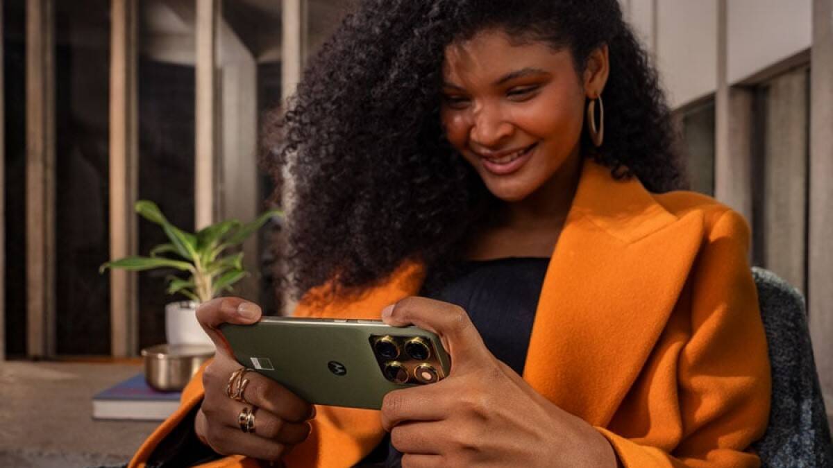 Motorola Edge 70 засветился до анонса: тонкий корпус, мощная камера и Android 16 из коробки 3 gsmarena 006 1