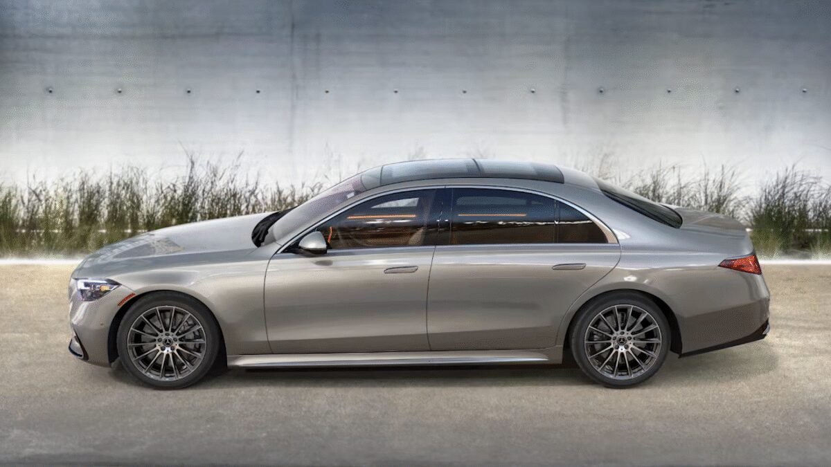 Представлен Mercedes-Benz S-Class PHEV 2026 3 snimok ekrana 2025 10 28 090523 large