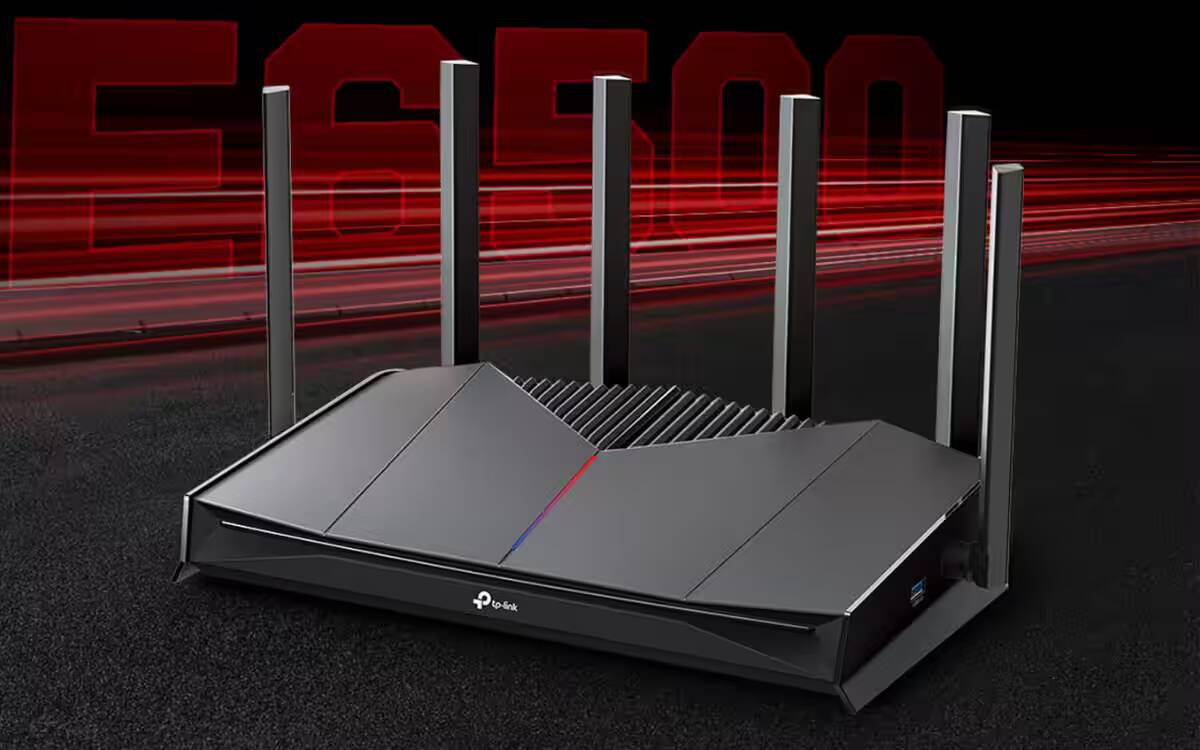 Игровой Wi-Fi 7 роутер TP-Link Archer GE400 спереди