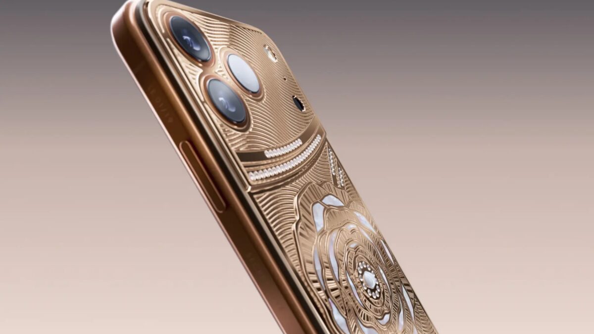 Caviar представила коллекцию Secret Love 2025 для iPhone 17 Pro 8 caviar secret love collection 3 1920x1175 1