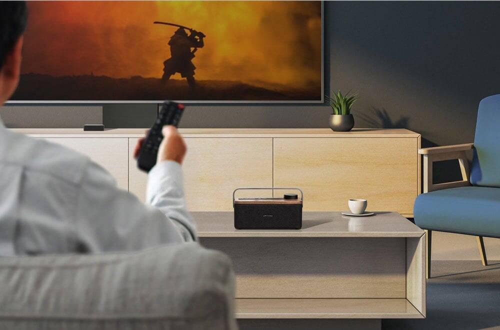 JVC представила переносную колонку Victor SP-WS10BT