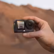 DJI представила Osmo Action 6 — экшн-камеру с переменной диафрагмой и новым квадратным сенсором 4 mtb portable front screen