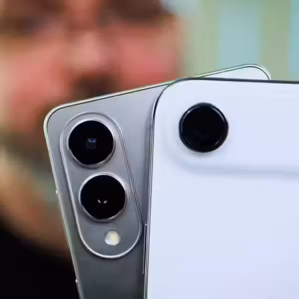 overwhelming majority criticizes samsung for doing the absolute bare minimum to compete with apple