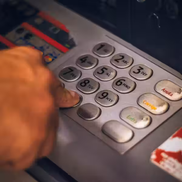 eduardo soares utwypb8 fu8 unsplash