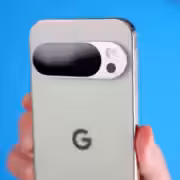 pixel 10 pro green camera bar.jpg