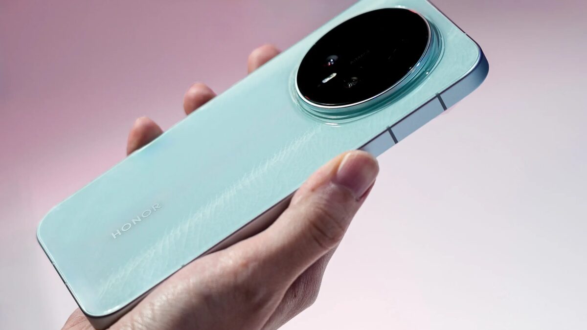 008basdrly1i5ptrlahj7j335y23z1kz scaled.jpg